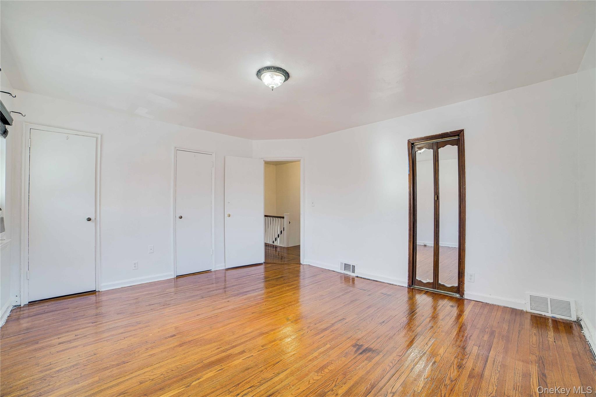993 Duncan Street Property Photo 13
