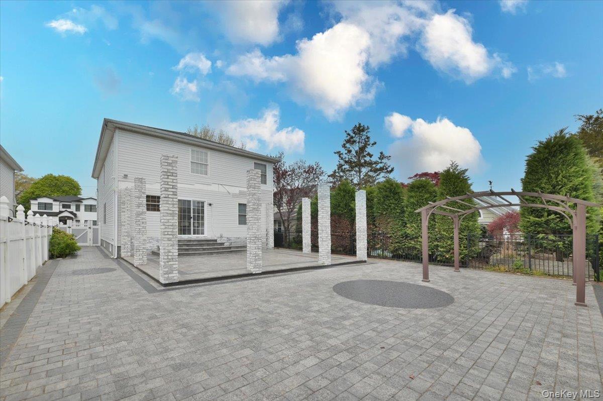 26 Maeder Avenue Property Photo 33