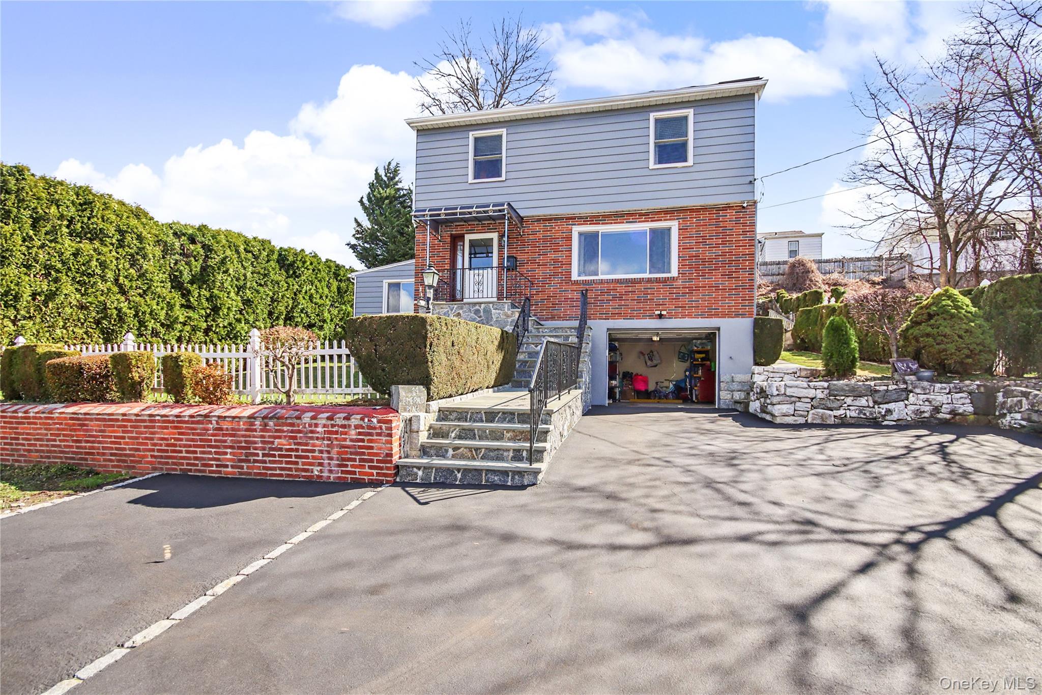 14 Emerald Place Property Photo 3