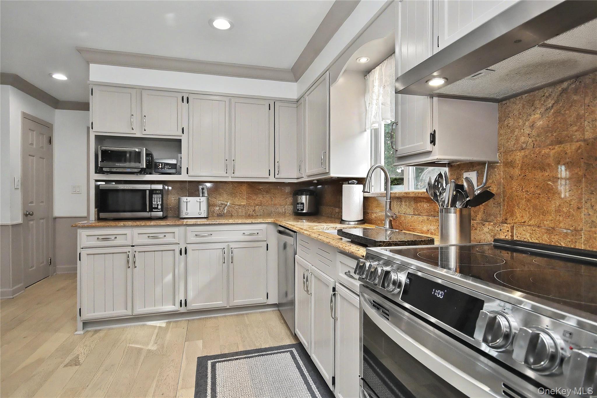 14 Emerald Place Property Photo 14