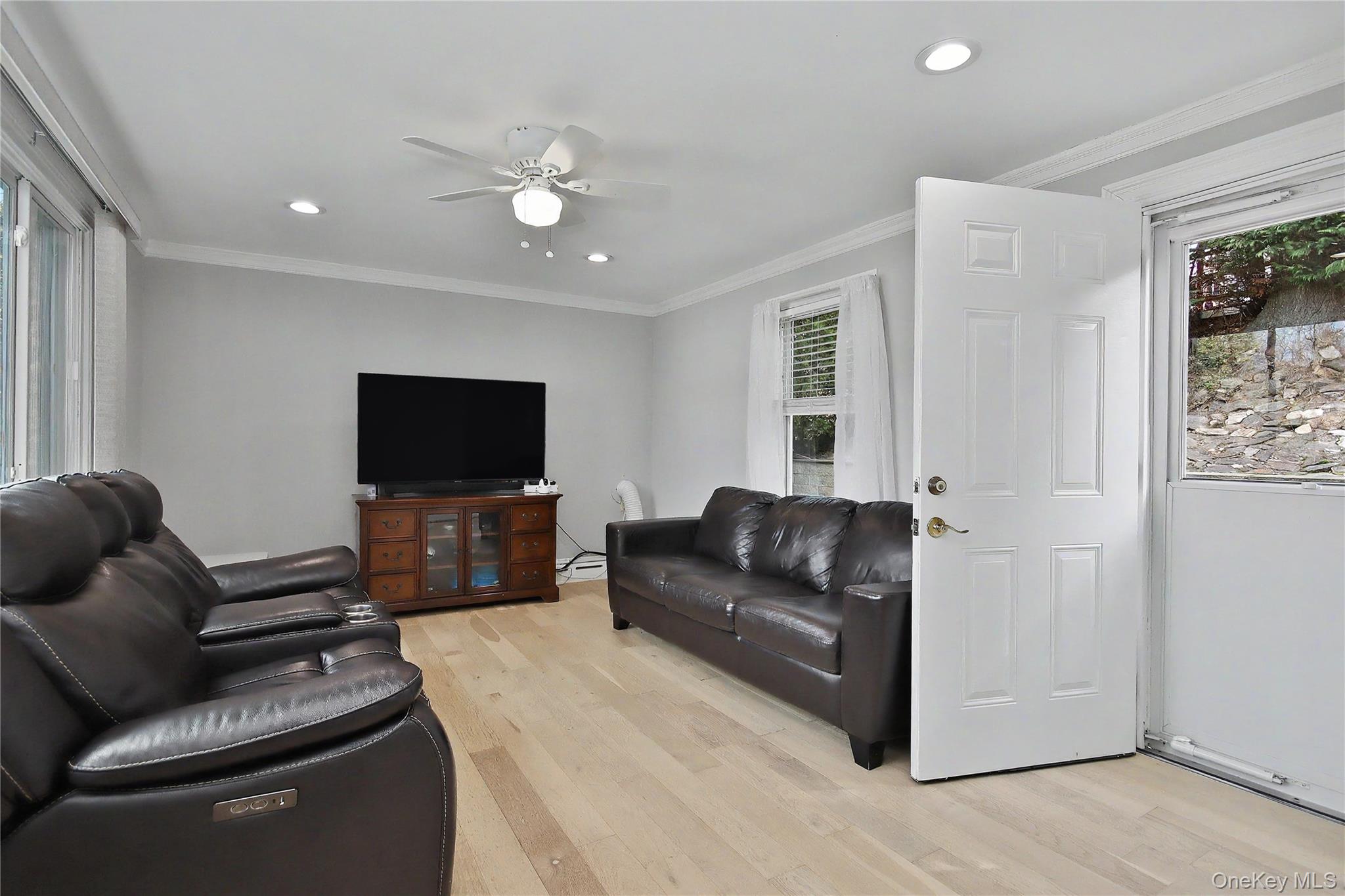 14 Emerald Place Property Photo 17