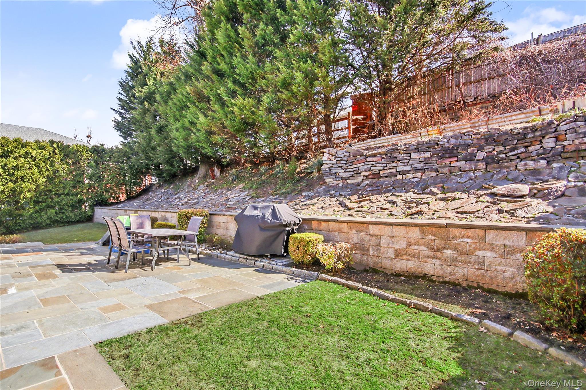 14 Emerald Place Property Photo 37