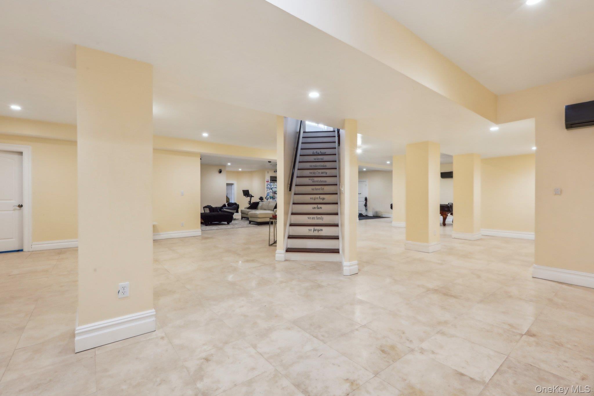 2 Tompkins Court Property Photo 33