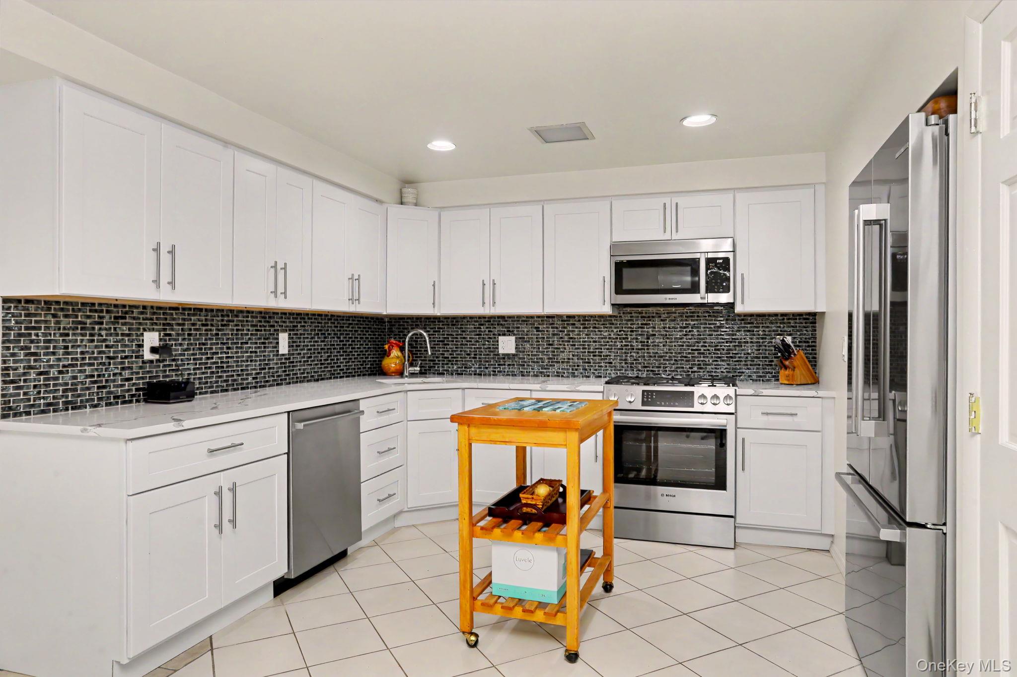 95 Gail Drive Property Photo 38