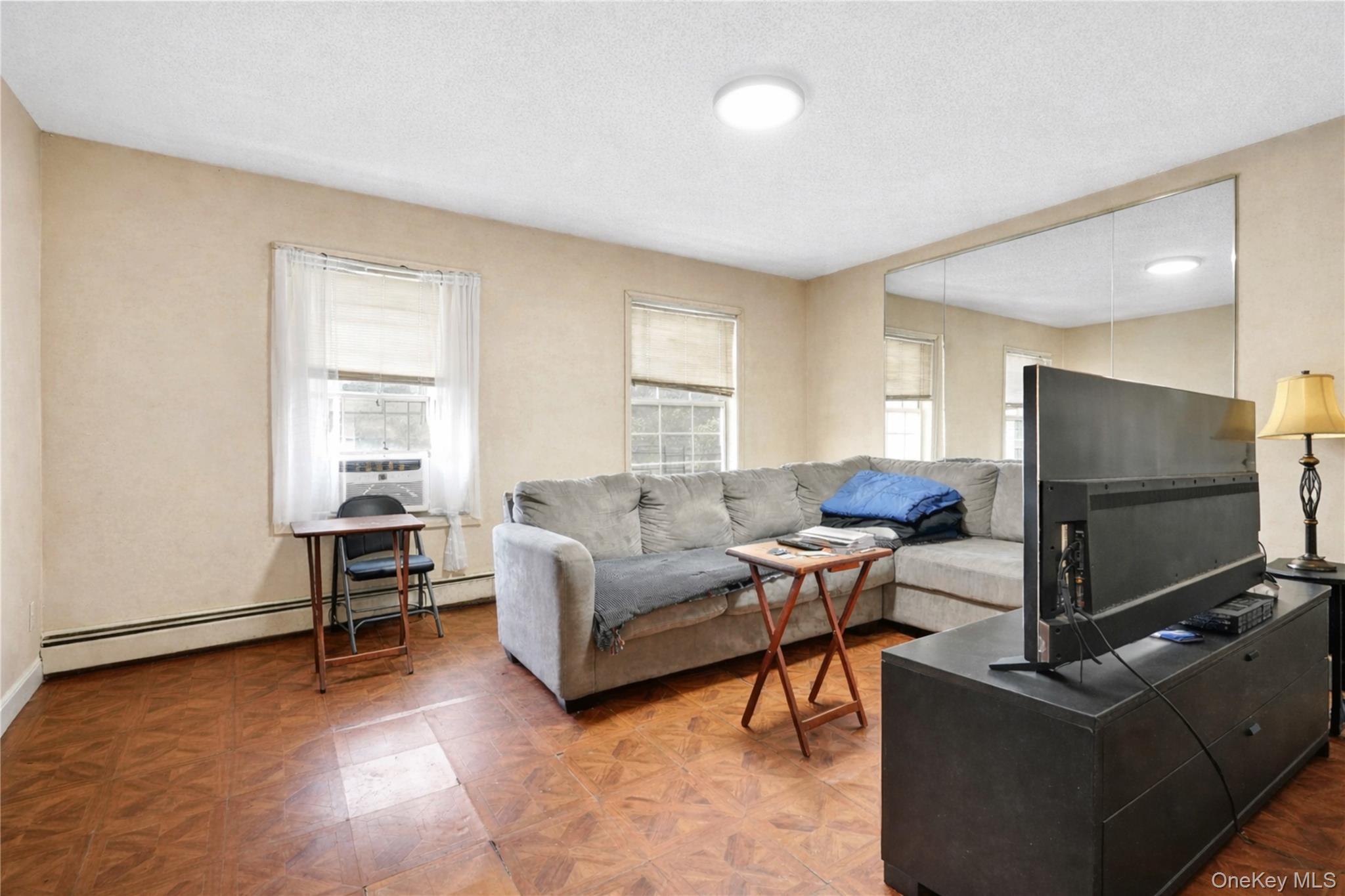2069 Seward Avenue Property Photo 15