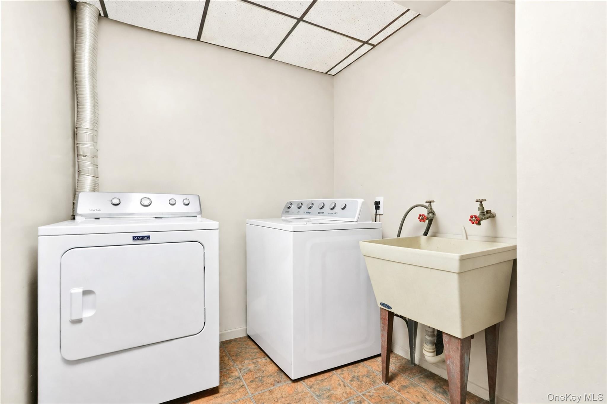 2069 Seward Avenue Property Photo 32