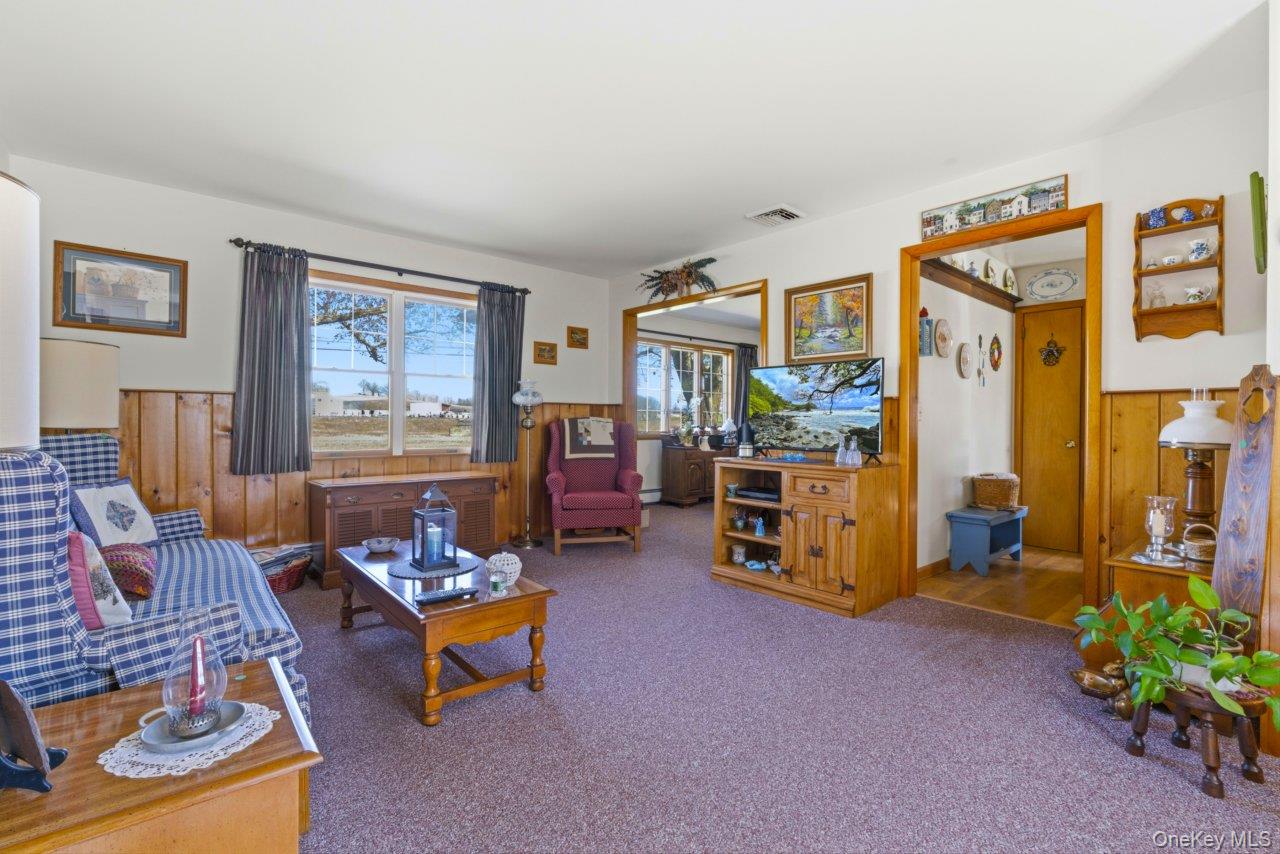 555 State Route 416 Property Photo 4