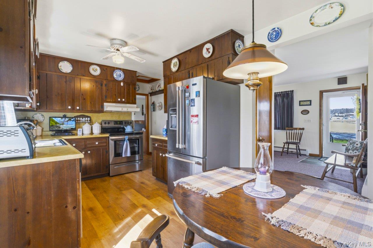 555 State Route 416 Property Photo 9