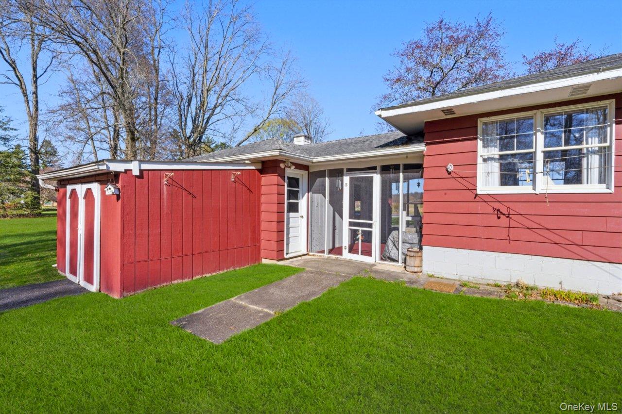 555 State Route 416 Property Photo 27