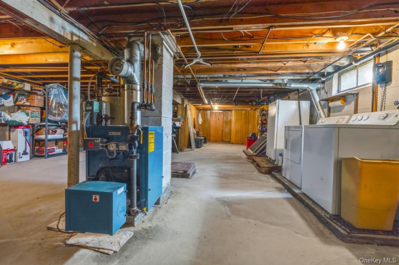 555 State Route 416 Property Photo 35