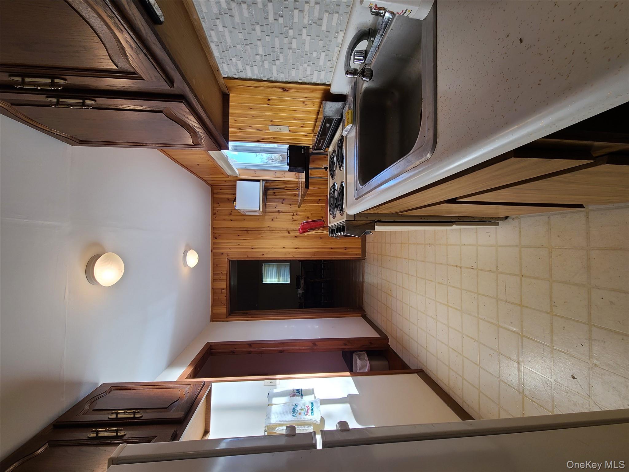 106 Park Drive Property Photo 13