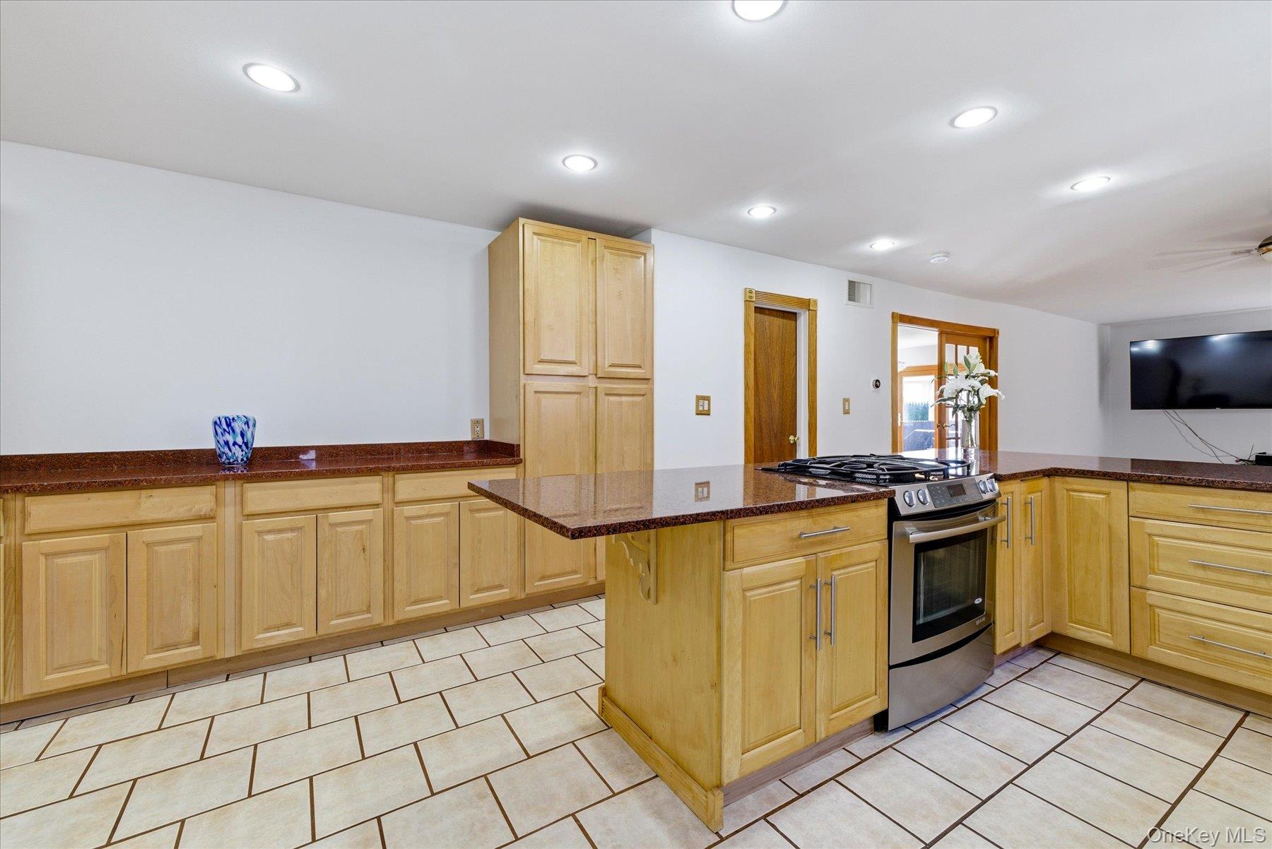 34 Vandewater Avenue Property Photo 9