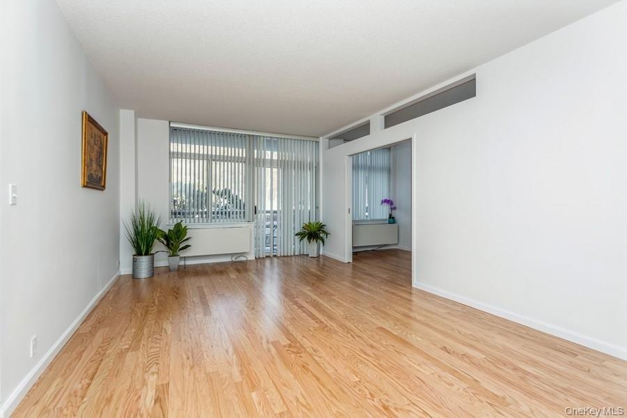 35 N Chatsworth Avenue 1j Property Photo 10