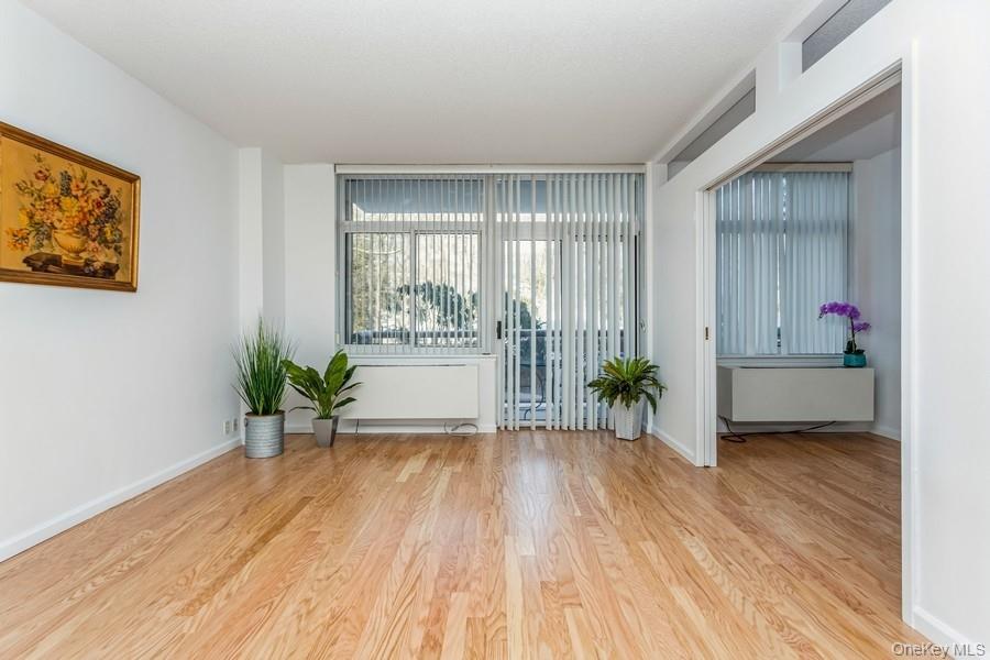 35 N Chatsworth Avenue 1j Property Photo 11