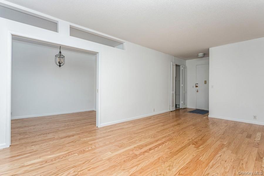 35 N Chatsworth Avenue 1j Property Photo 13