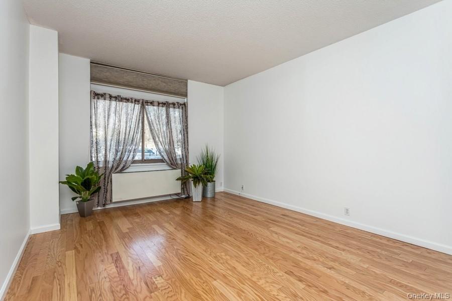 35 N Chatsworth Avenue 1j Property Photo 23