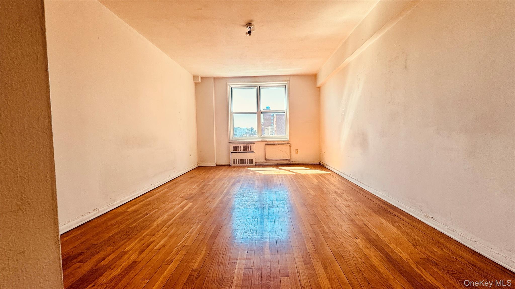 14205 Roosevelt Avenue 611 Property Photo 4