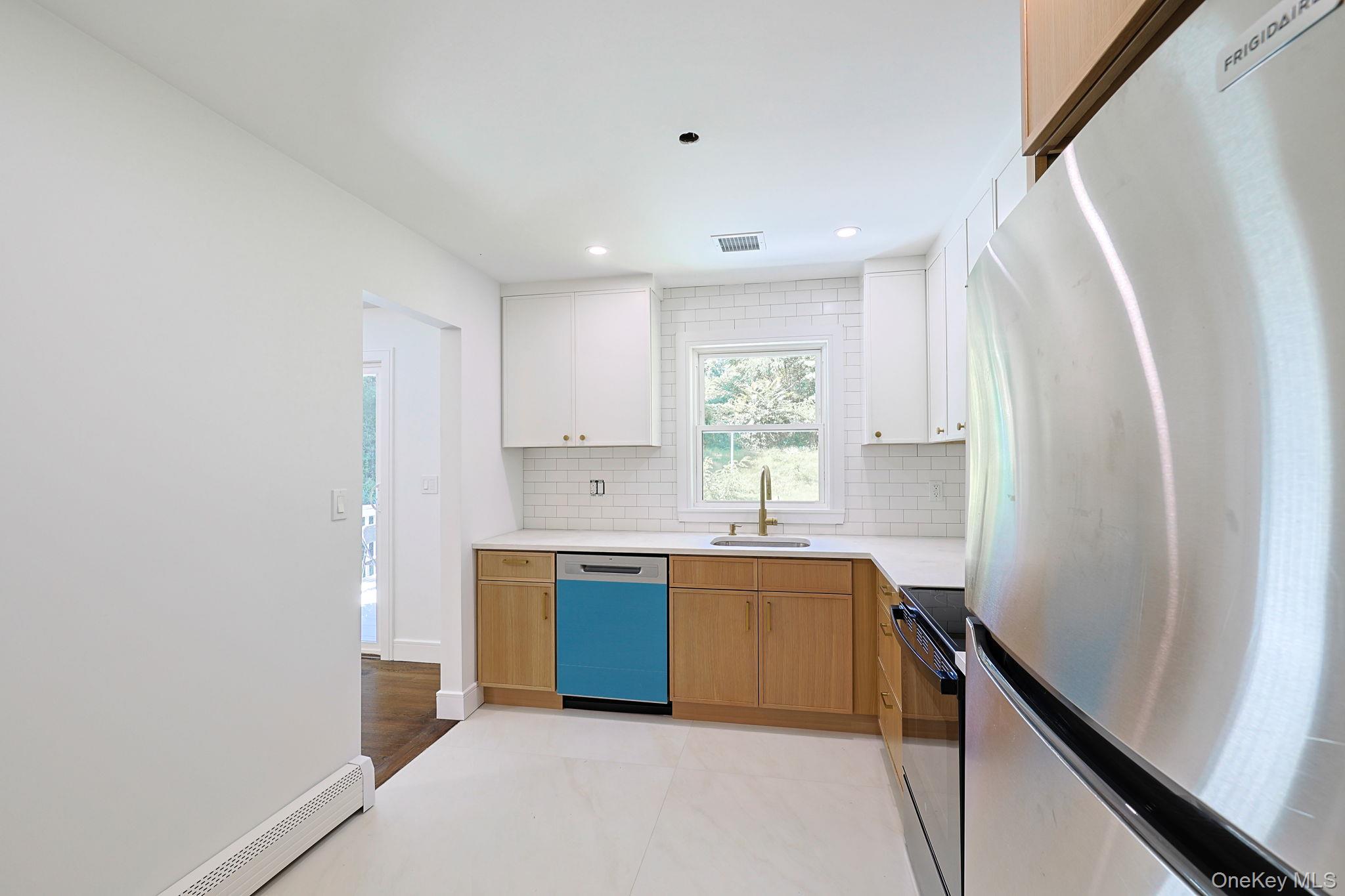123 Archer Road Property Photo 9