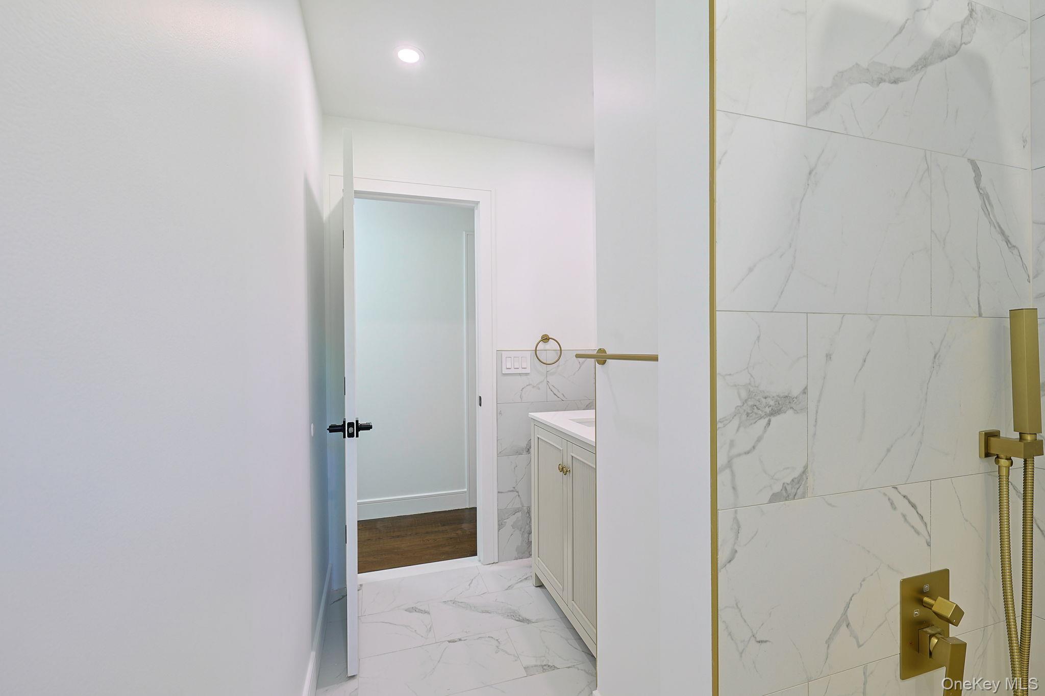123 Archer Road Property Photo 12