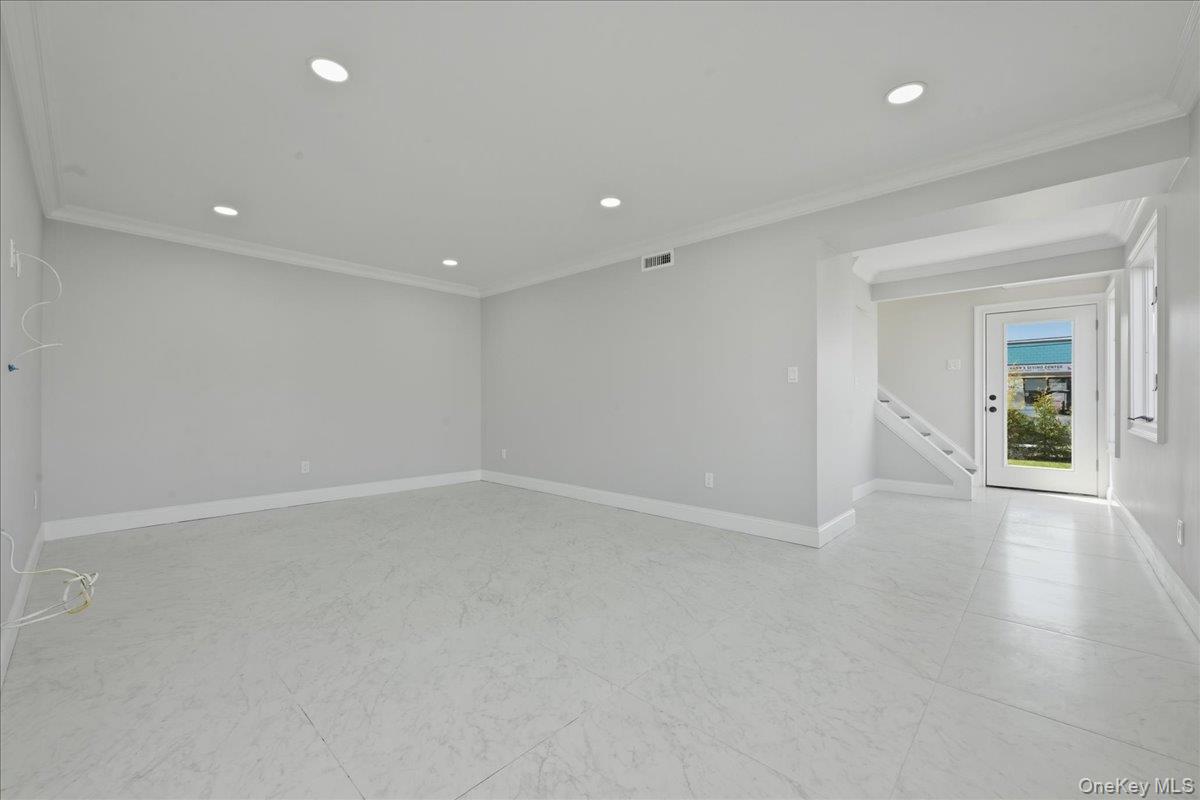 61 Gardiners Avenue Property Photo 5