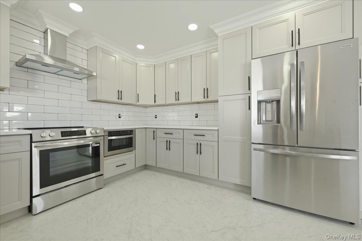 61 Gardiners Avenue Property Photo 13