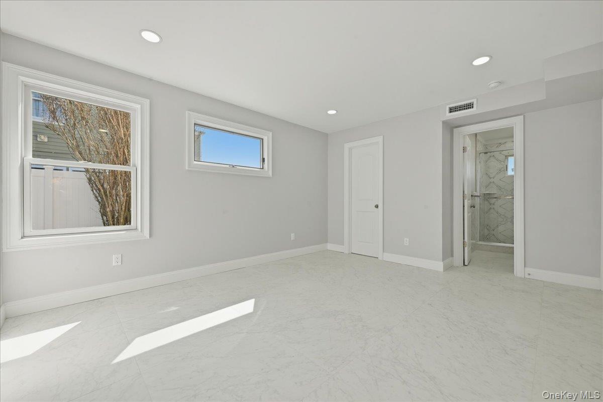 61 Gardiners Avenue Property Photo 19