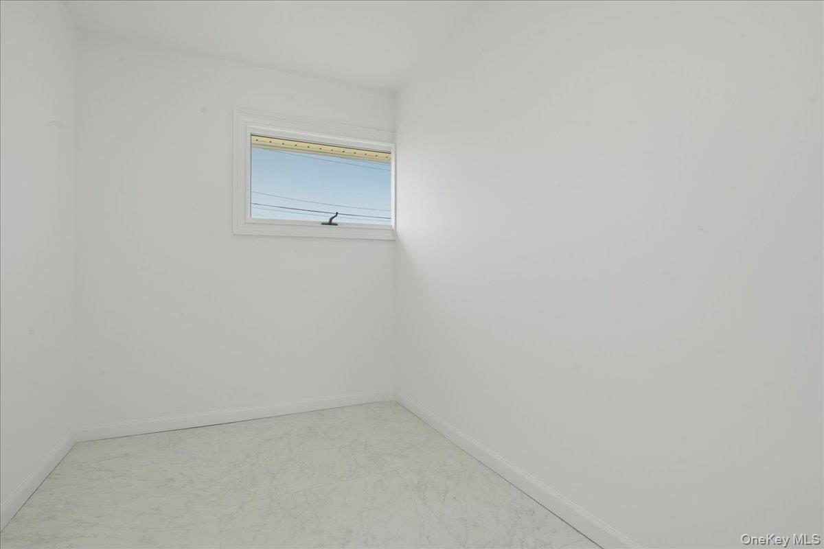 61 Gardiners Avenue Property Photo 20