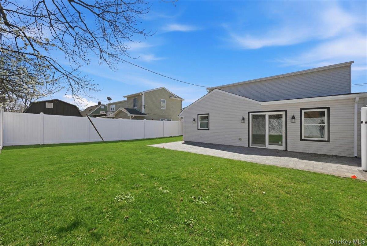 61 Gardiners Avenue Property Photo 37