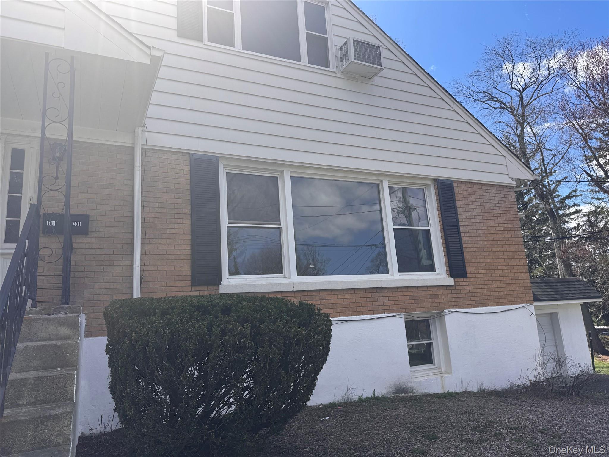 116 Williams Avenue 101 Property Photo 1