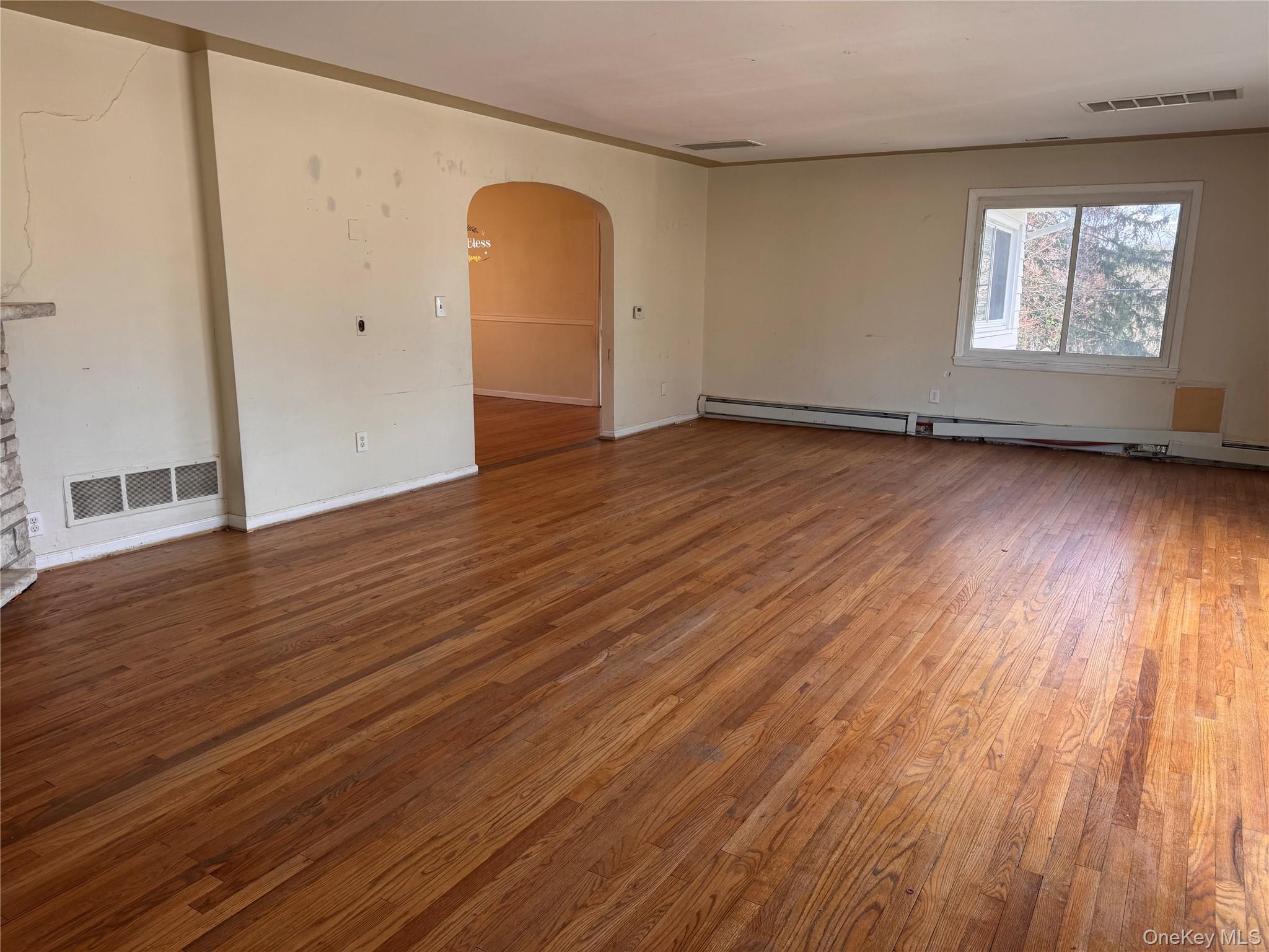 116 Williams Avenue 101 Property Photo 2