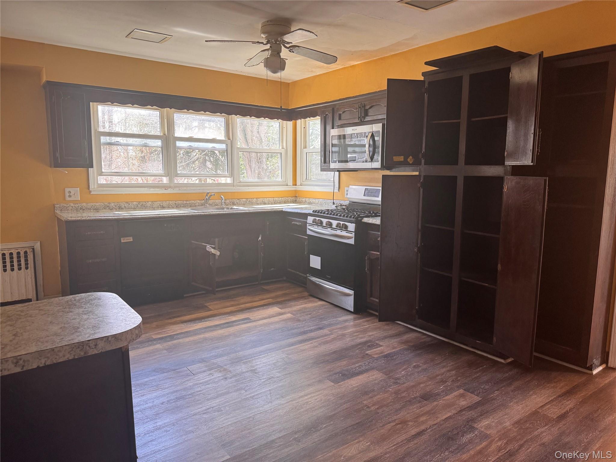 116 Williams Avenue 101 Property Photo 12
