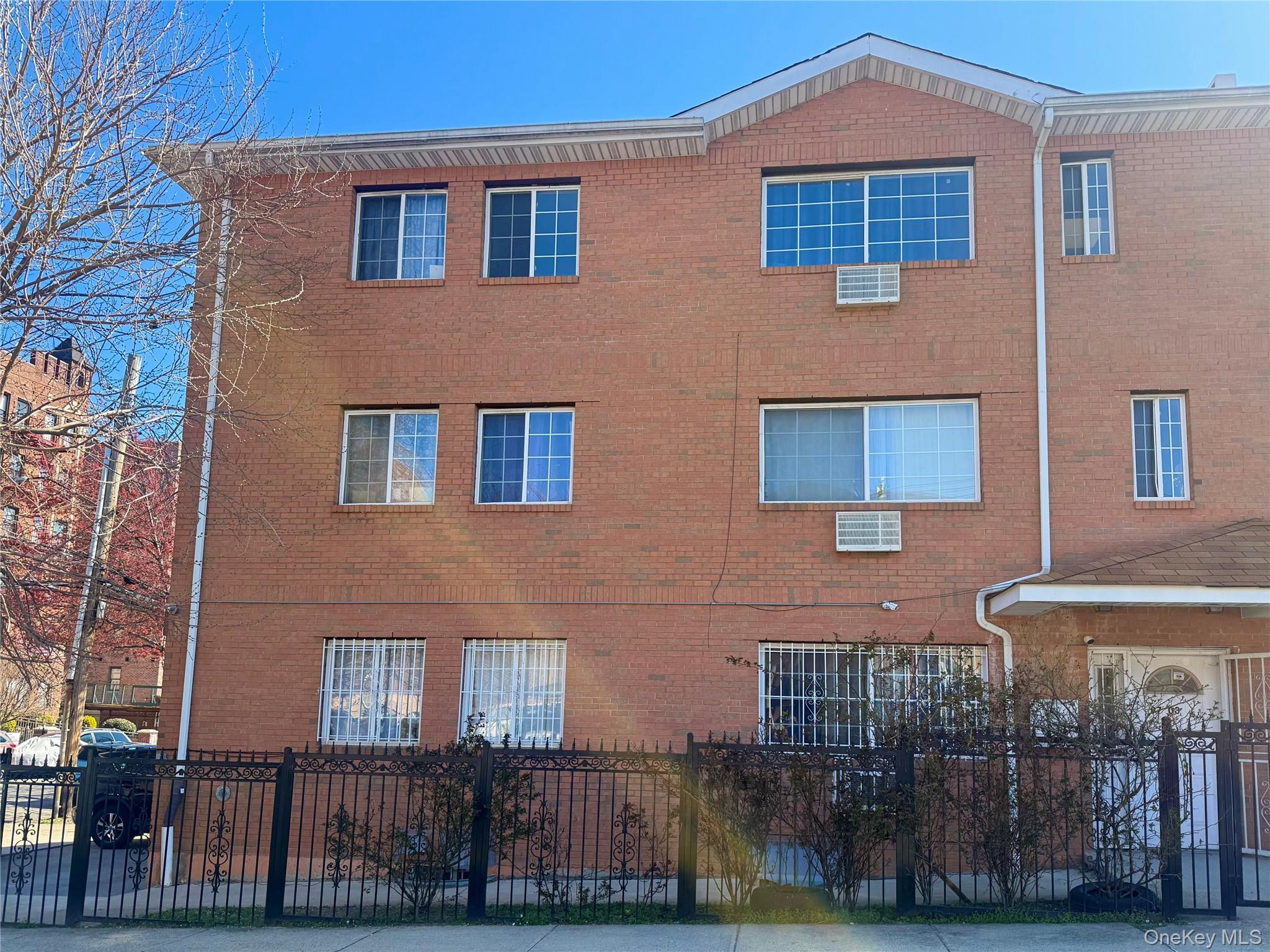 9703 191st Street Property Photo 1