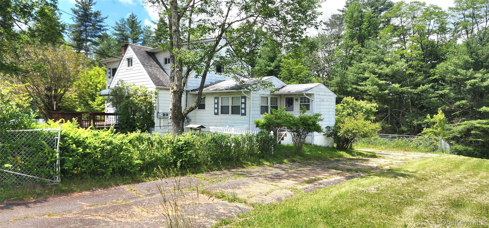 530 Sackett Lake Road Property Photo 3