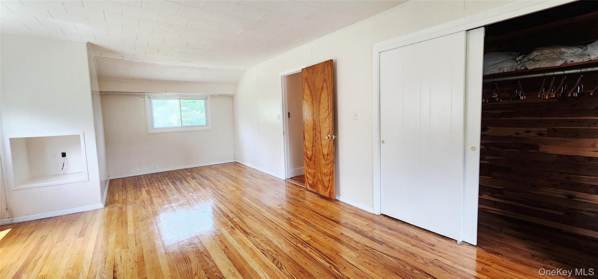 530 Sackett Lake Road Property Photo 32
