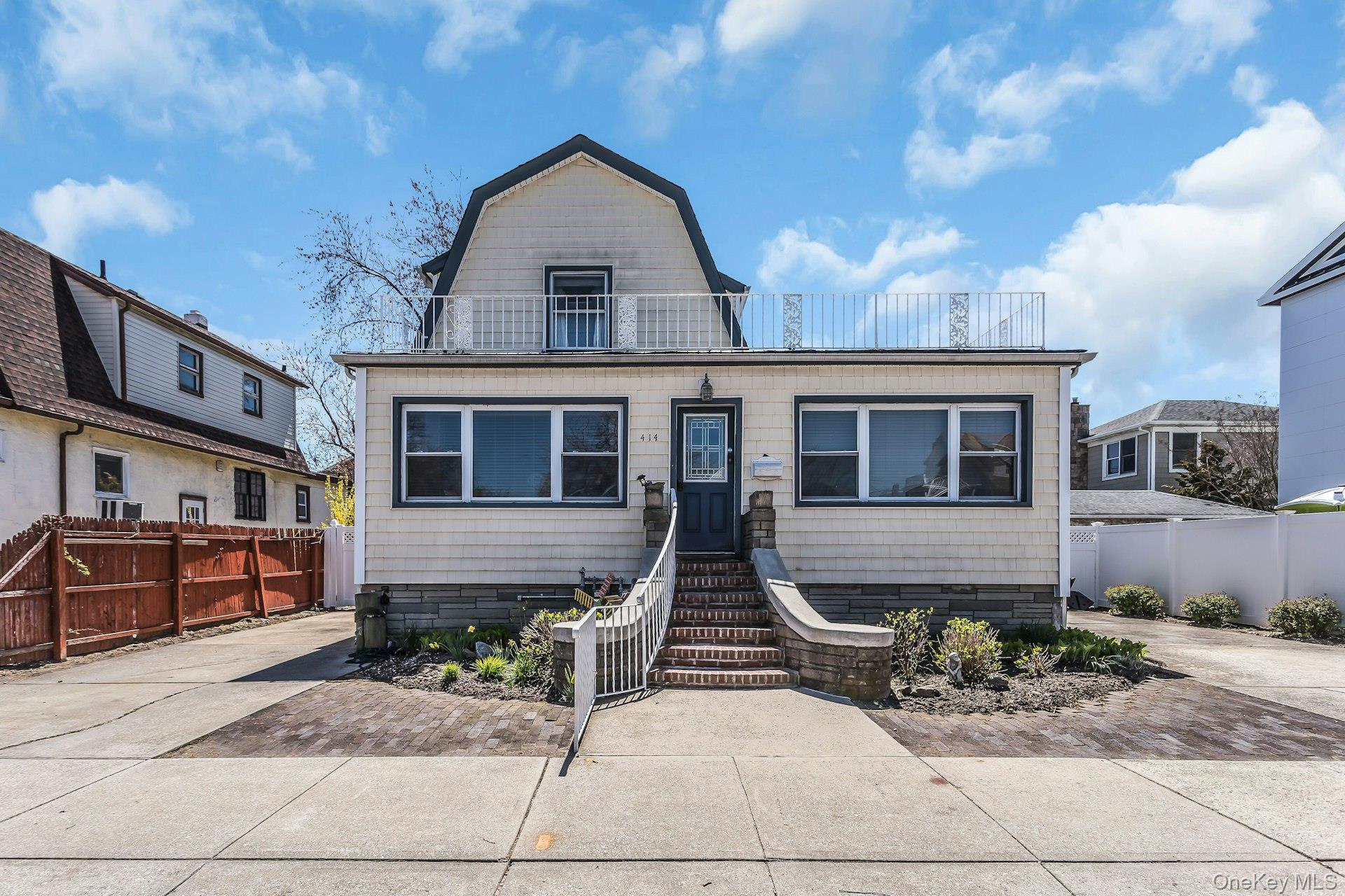 414 E Olive Street