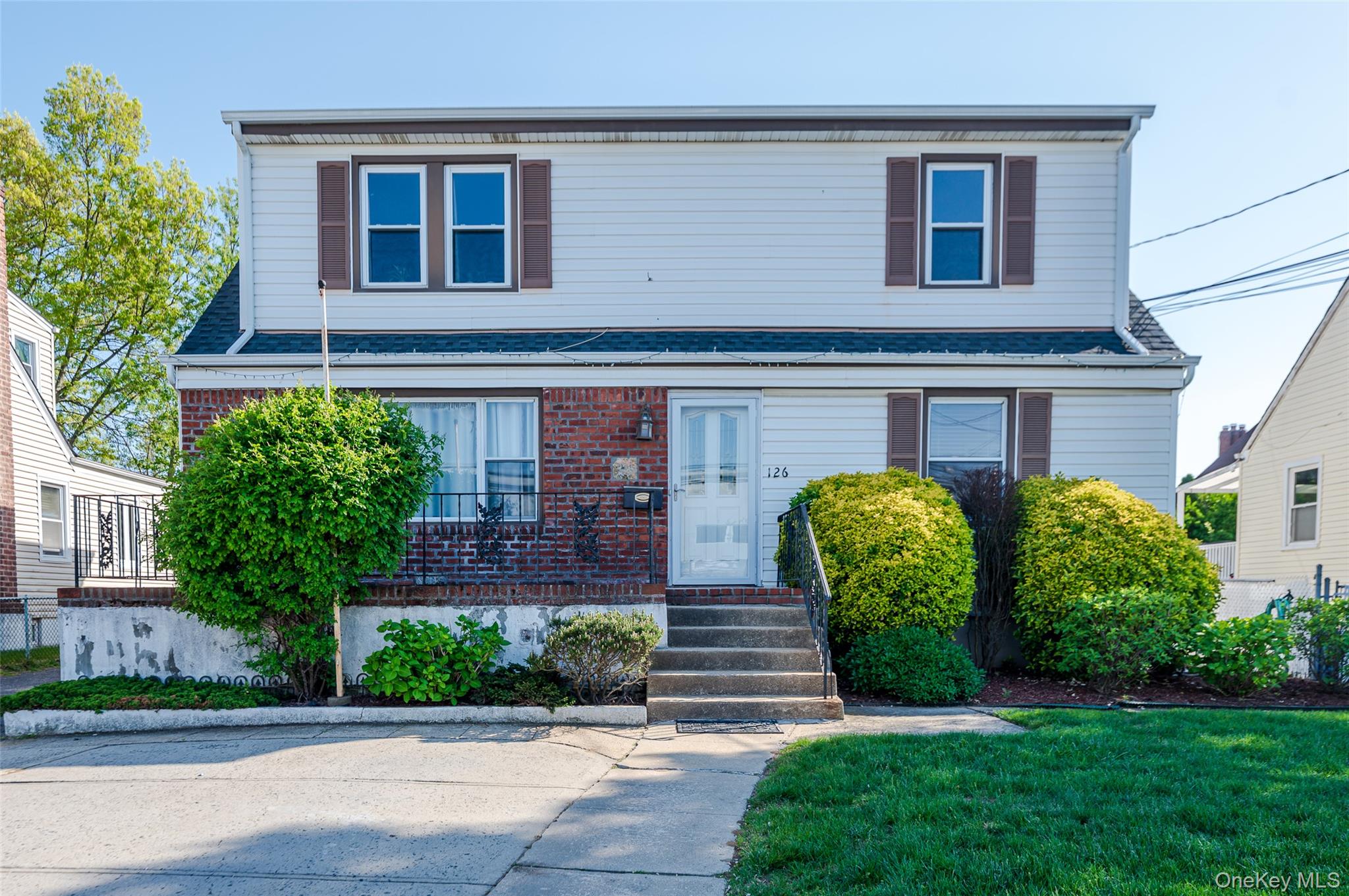126 Scranton Avenue Property Photo 23