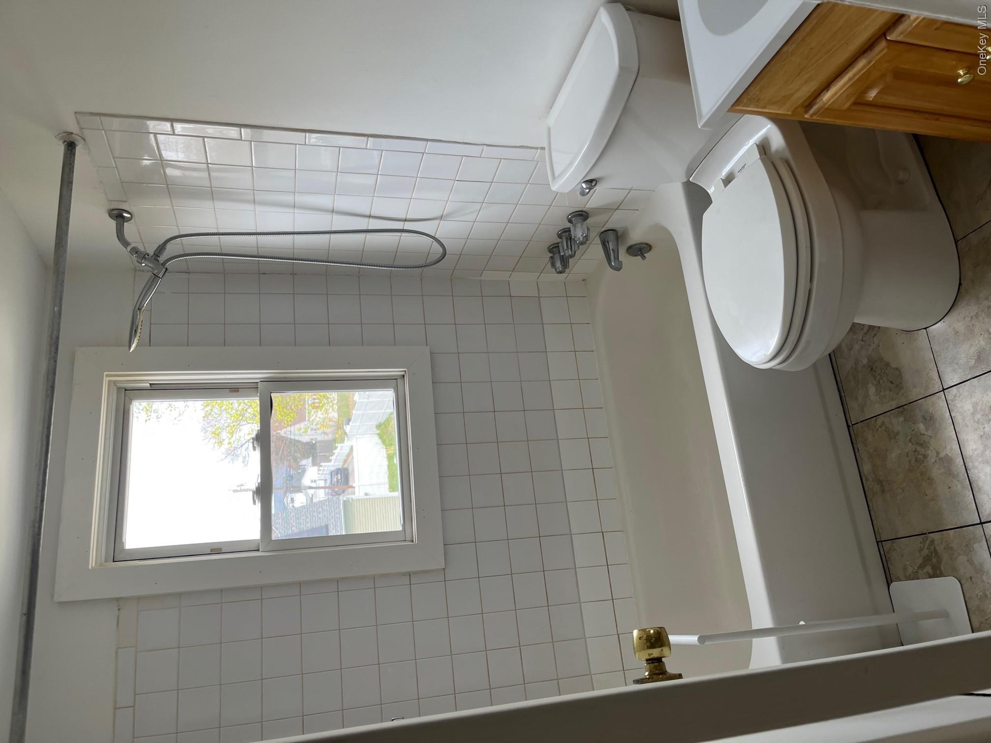 984495 Property Photo 15