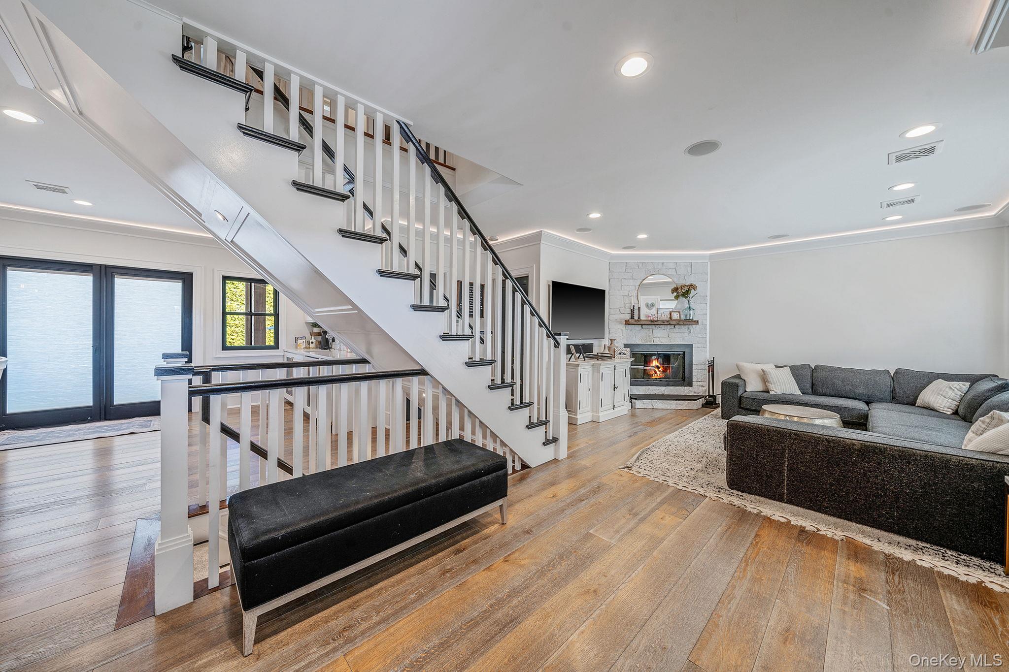 347 Broadway Property Photo 8