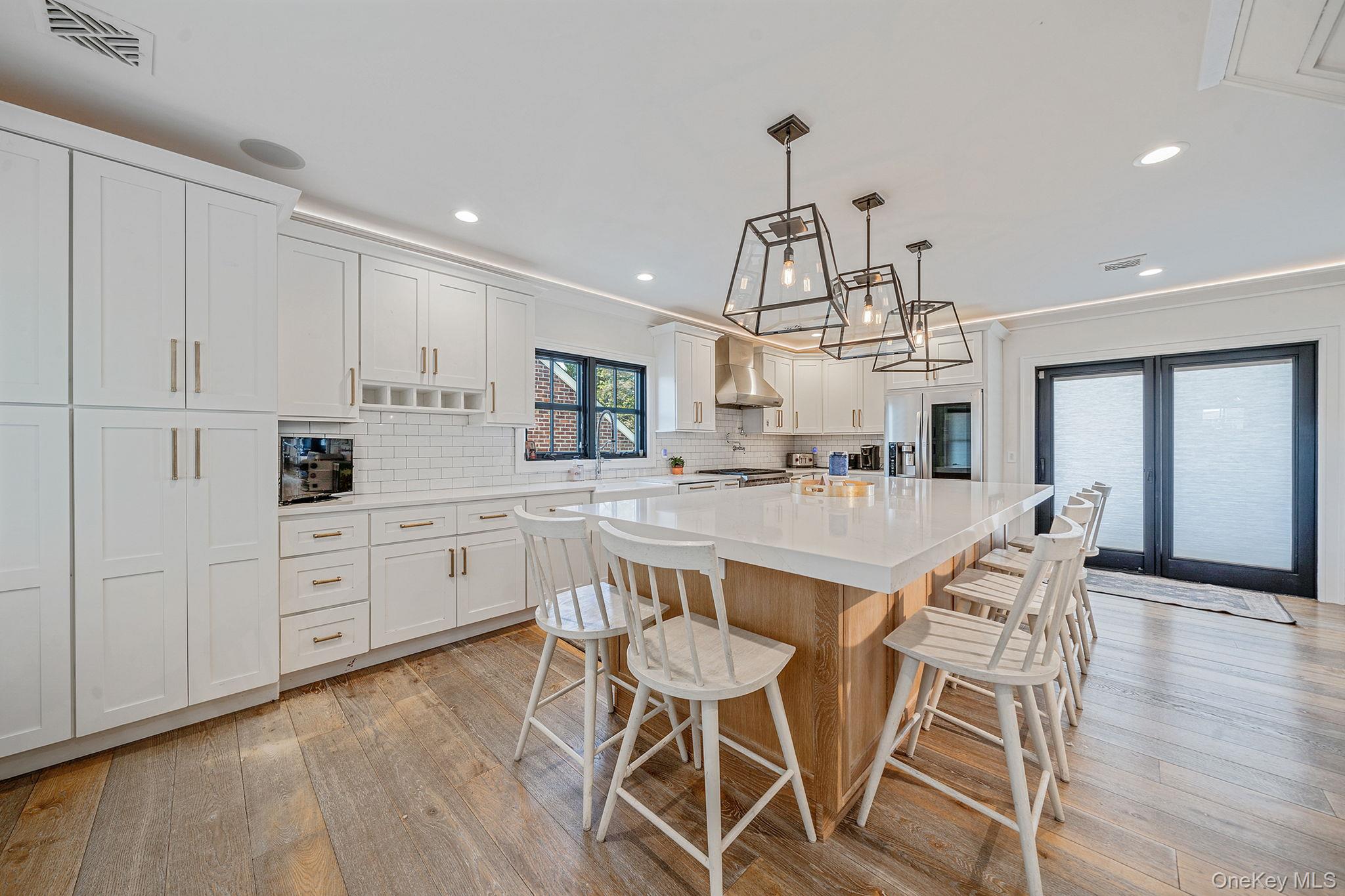 347 Broadway Property Photo 11