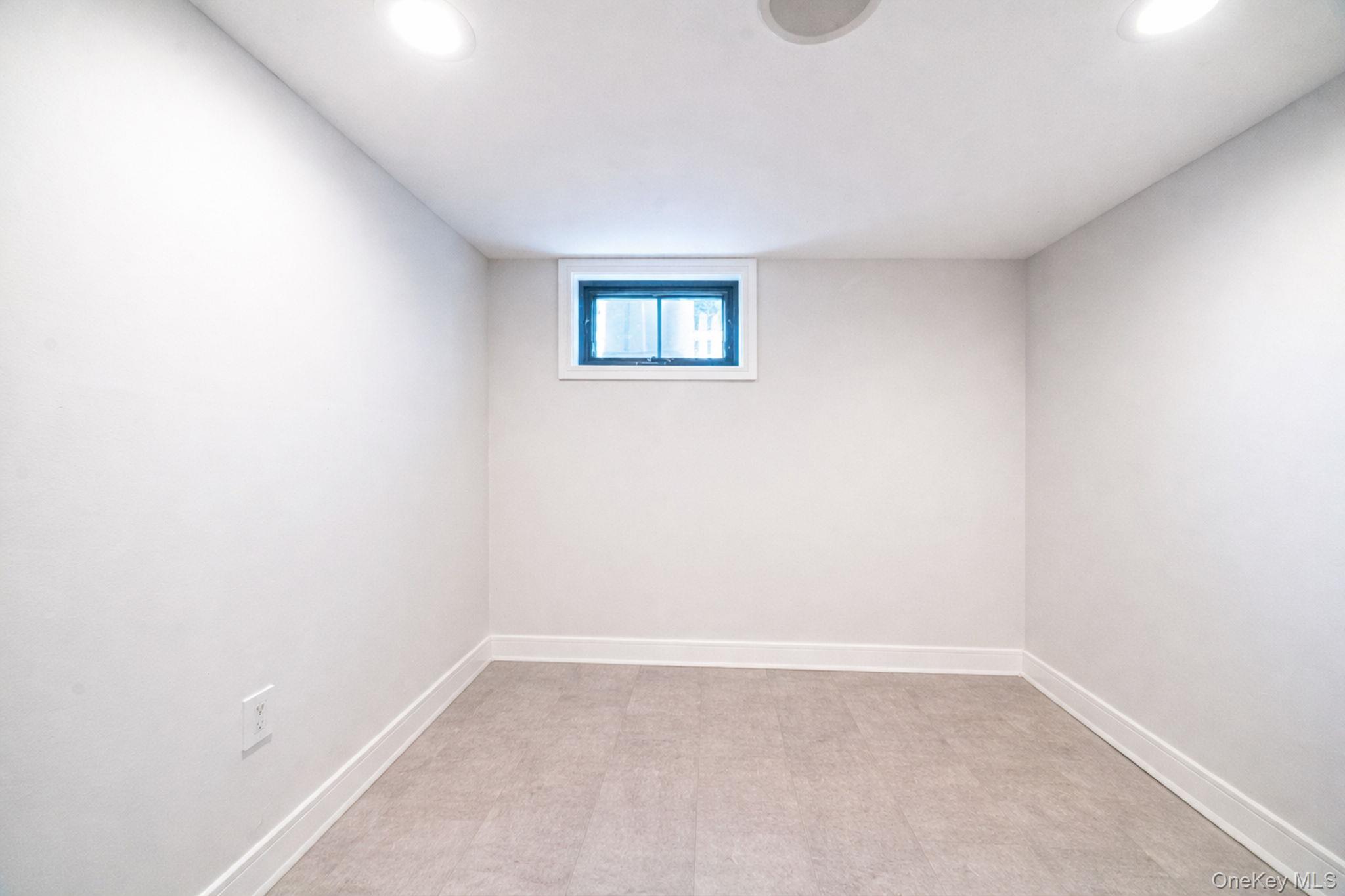 347 Broadway Property Photo 37