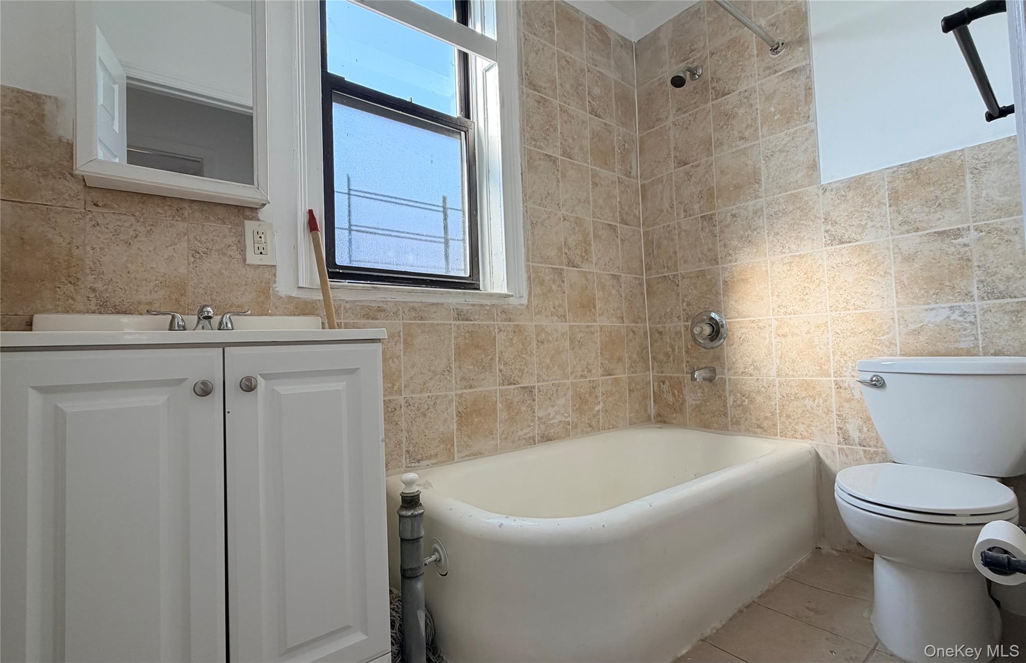 1840 Bronxdale Avenue Apt 3 Property Photo 9