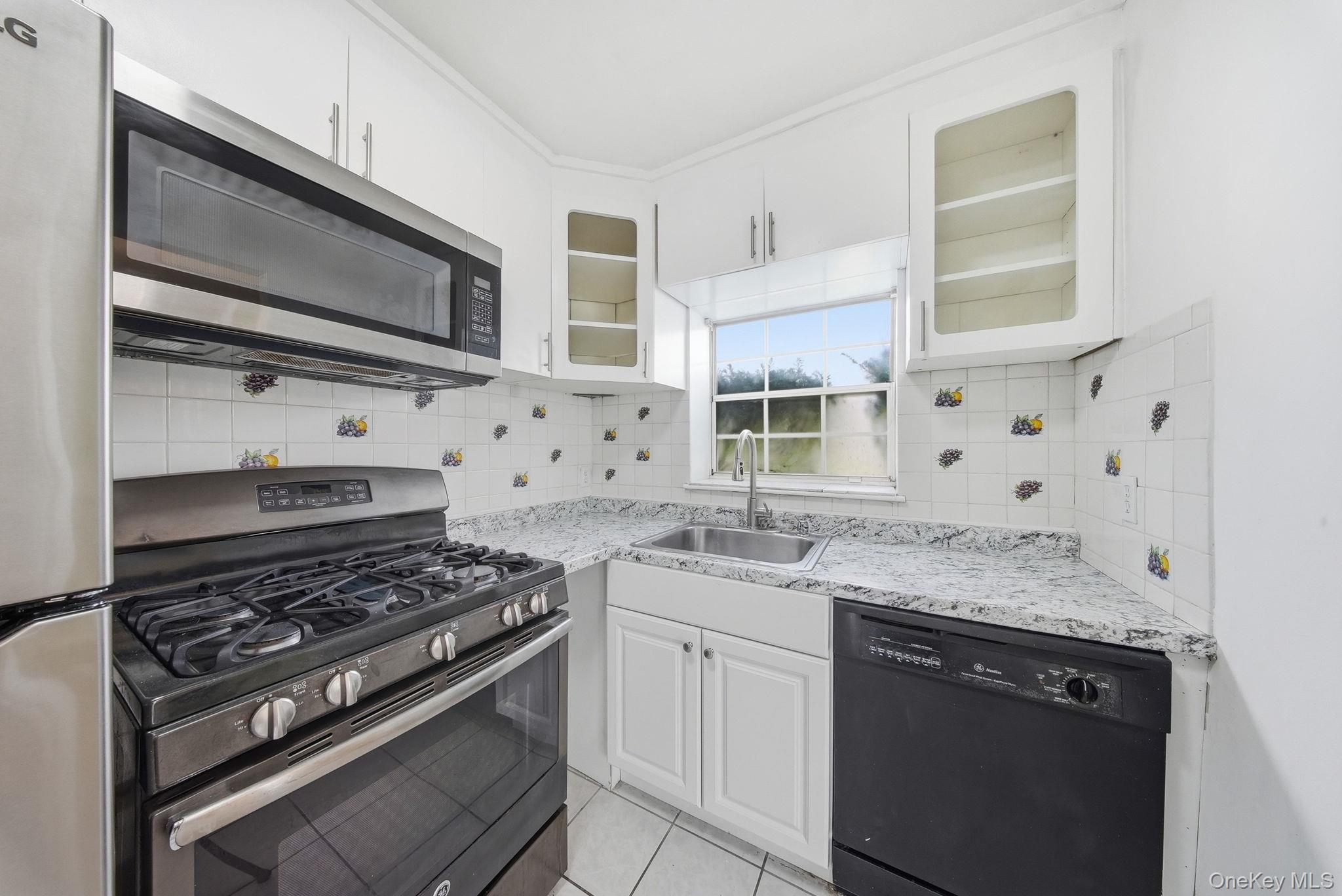 18 Lexington Hill 8 Property Photo 9