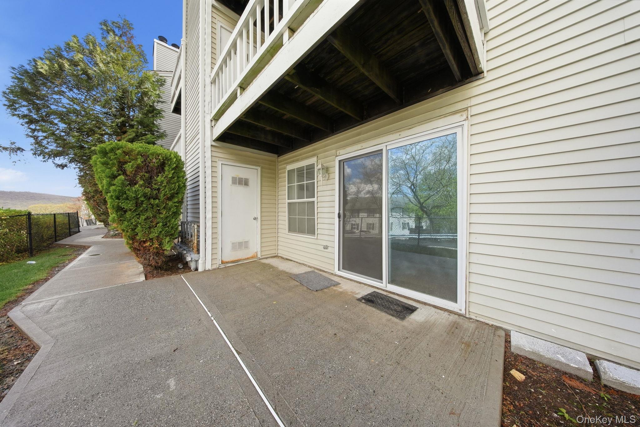 18 Lexington Hill 8 Property Photo 18