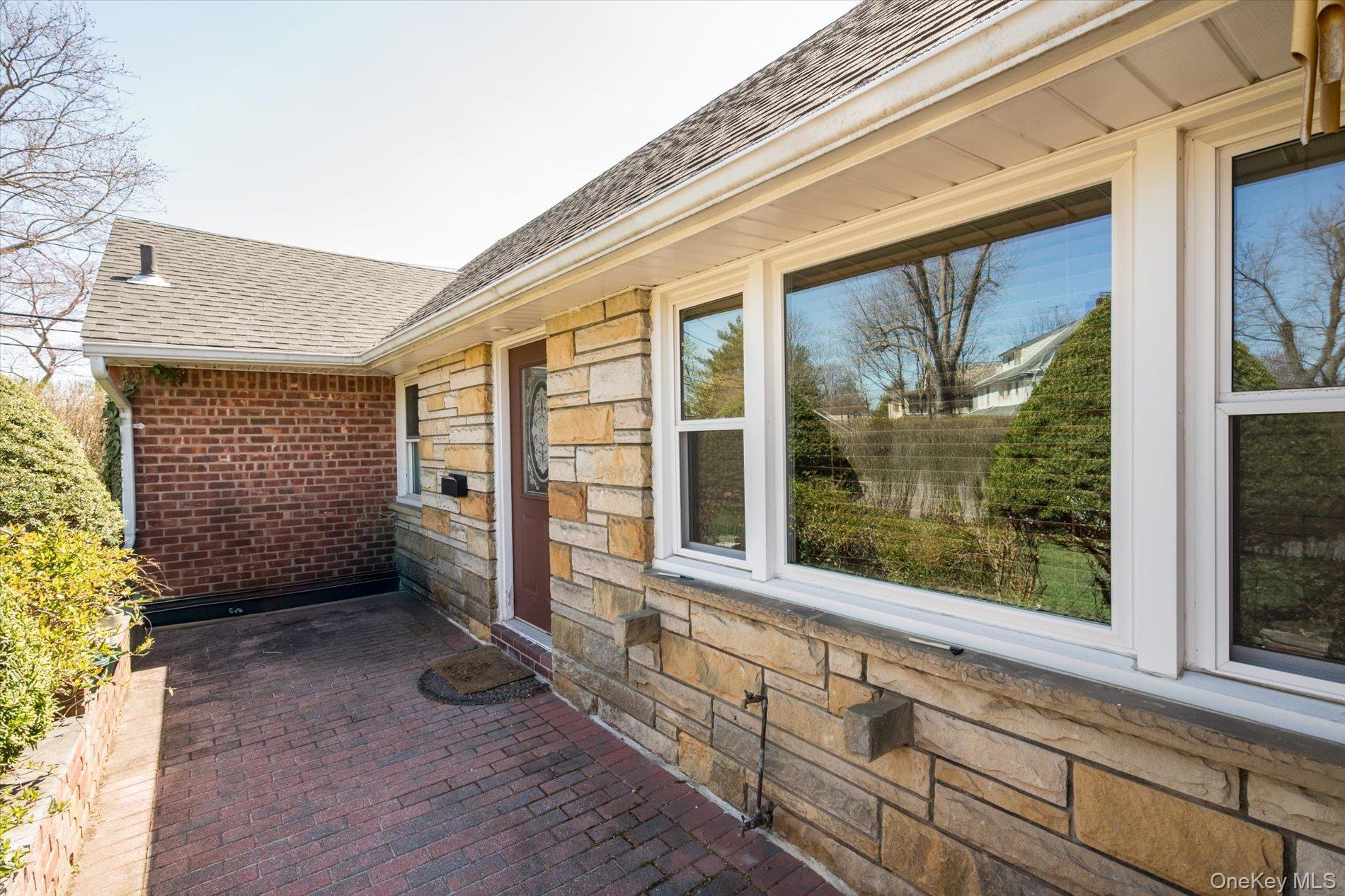 36 Nirvana Avenue Property Photo 2