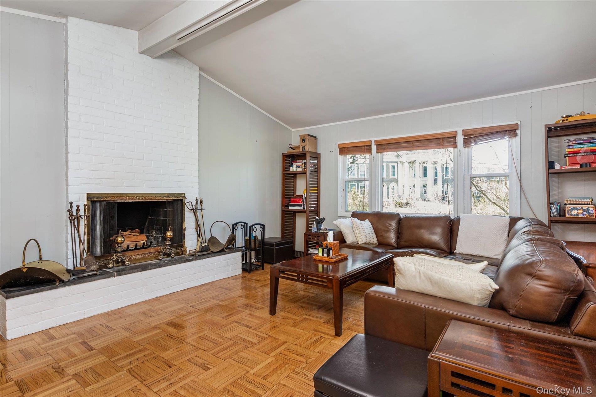 36 Nirvana Avenue Property Photo 6