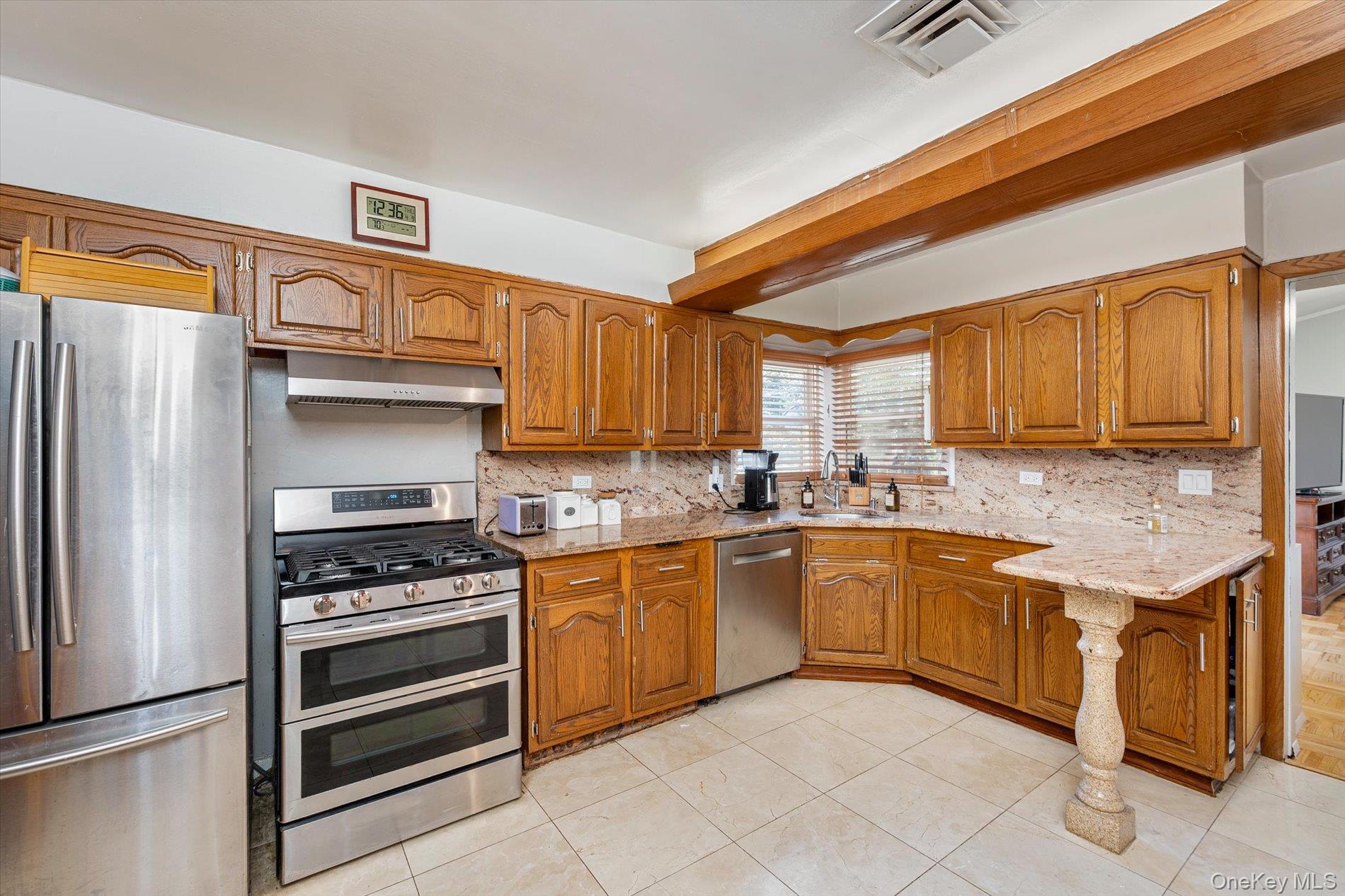 36 Nirvana Avenue Property Photo 7