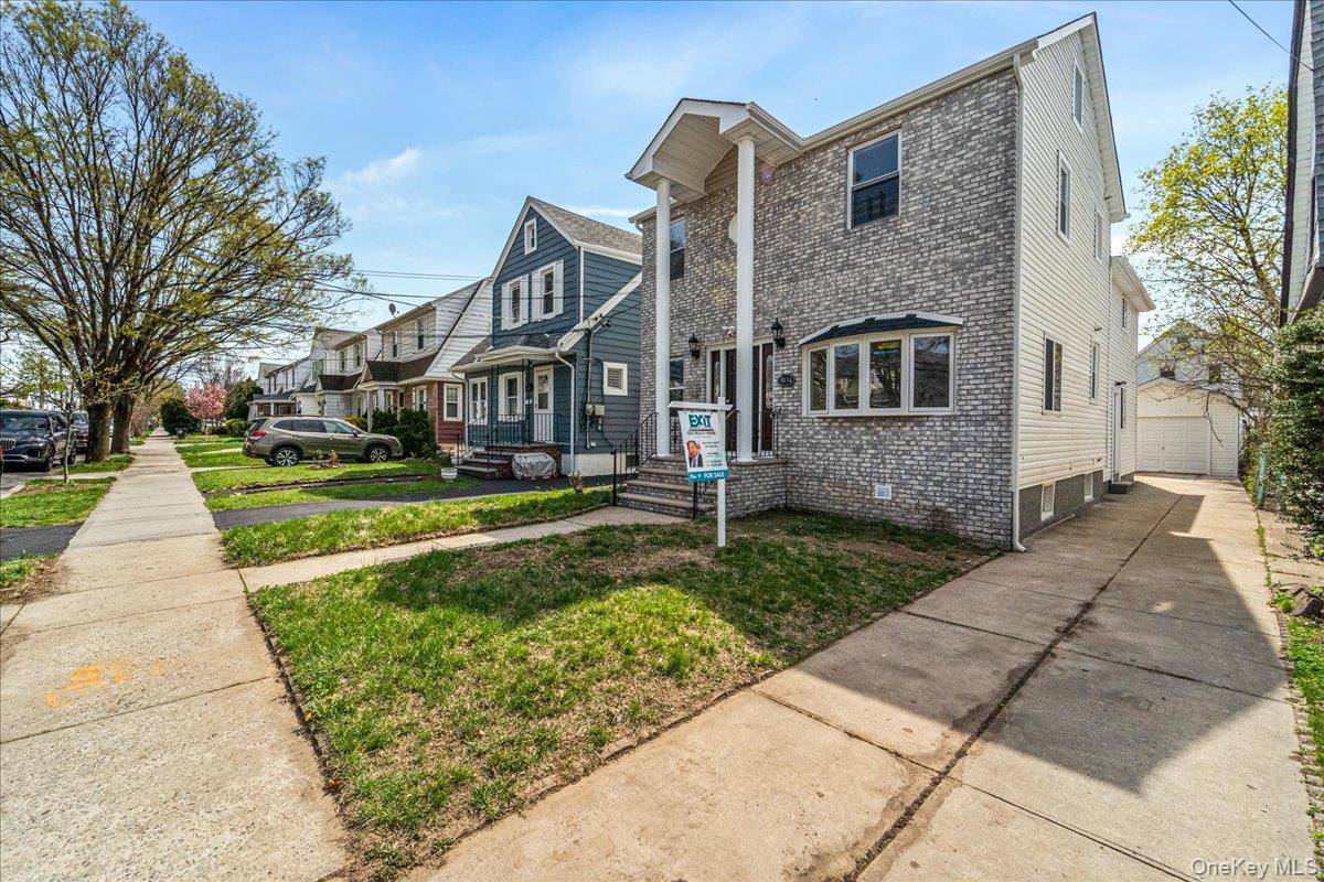 90-34 205th Street Property Photo 2