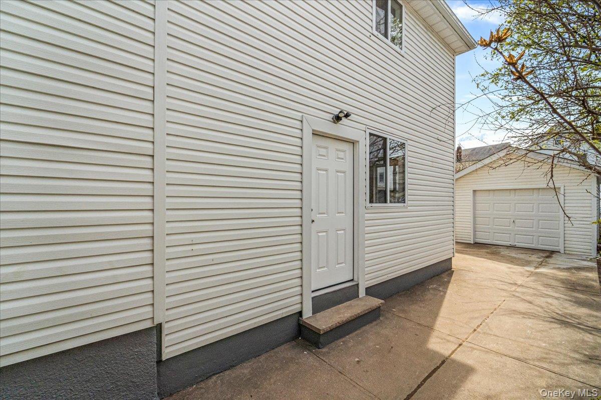90-34 205th Street Property Photo 3