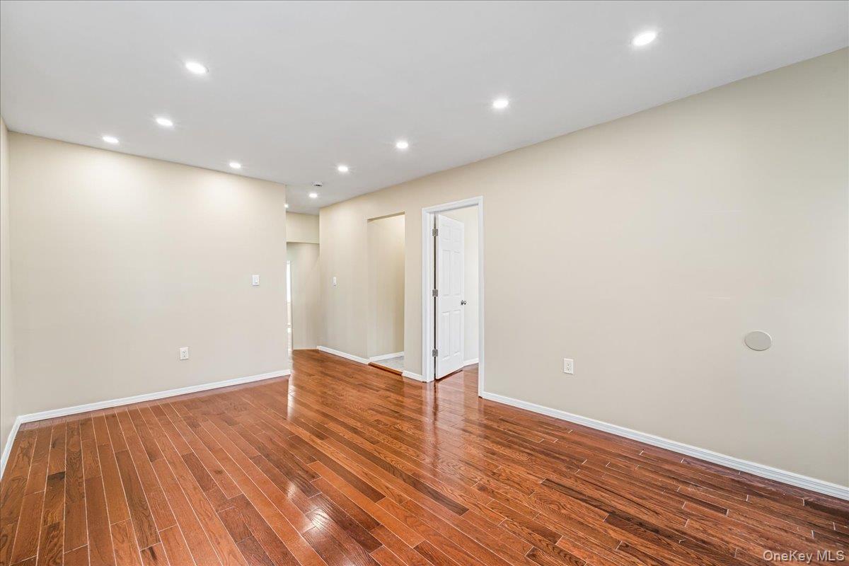 90-34 205th Street Property Photo 6