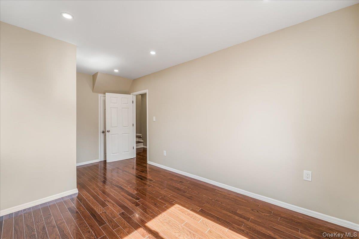 90-34 205th Street Property Photo 18